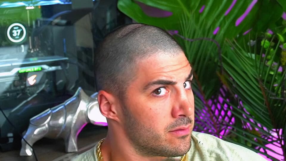 Fact Check: Are headset dents real?