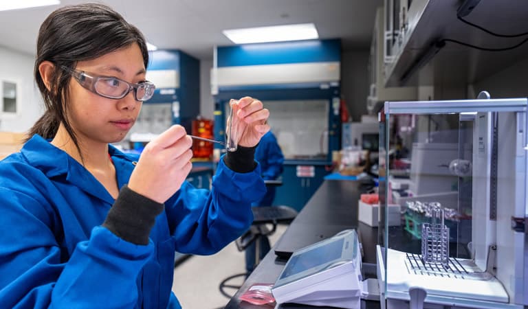 Fact Check: Are nrel employees federal employees?