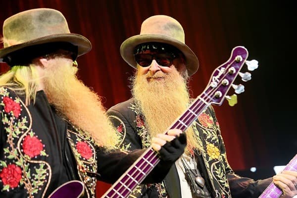 Fact Check: Are zz top brothers?