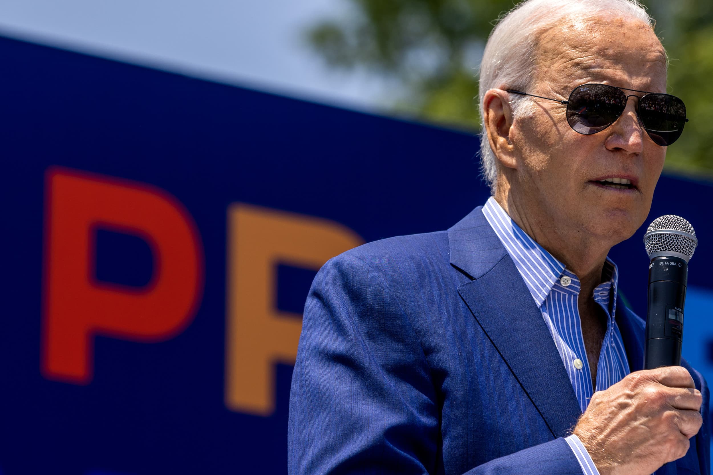 Fact Check: biden spent millions of dollars making mice transgender