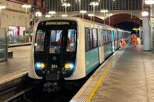 Fact Check: Is DLR running trains today?