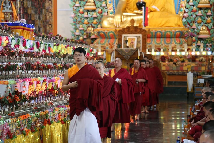 Fact Check: Is Dzongsar Khyentse Rinpoche married?