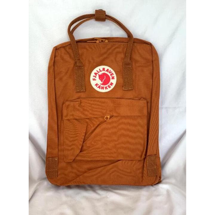 Fact Check: Is Fjallraven Kanken waterproof?