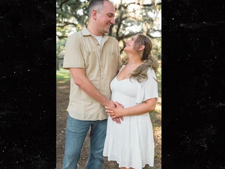 Fact Check: Is Gypsy Rose pregnant?
