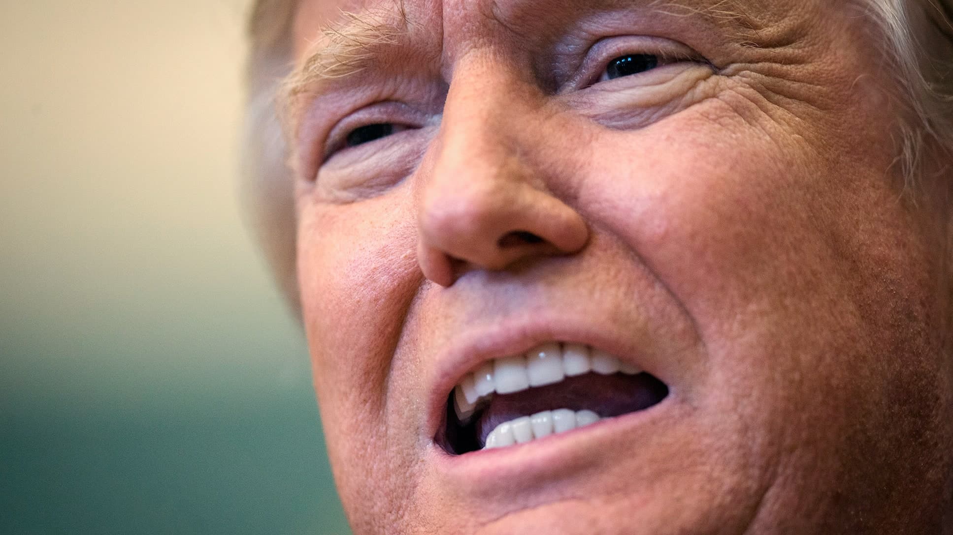 Fact Check: Does Donald Trump suffer from fecal incontinence 