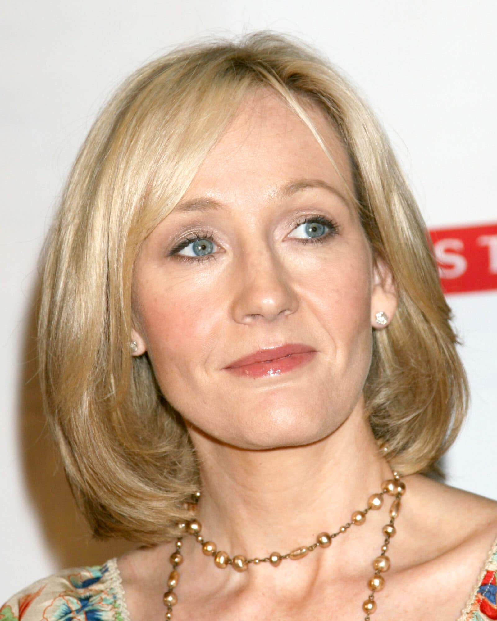 Fact Check: Is JK Rowling religious?