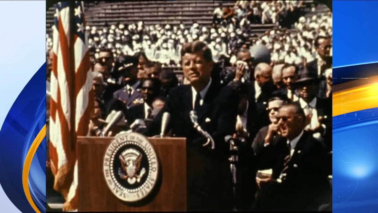 Fact Check: The USA never put a man on the moon