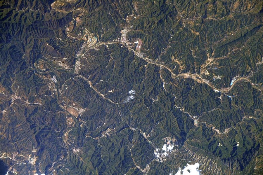 Fact Check: The Great Wall of China is visible from space