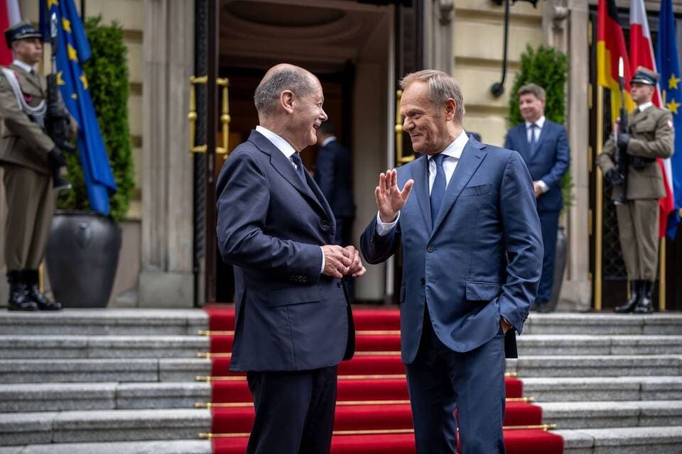 Fact Check: Tusk father was nazi officer
