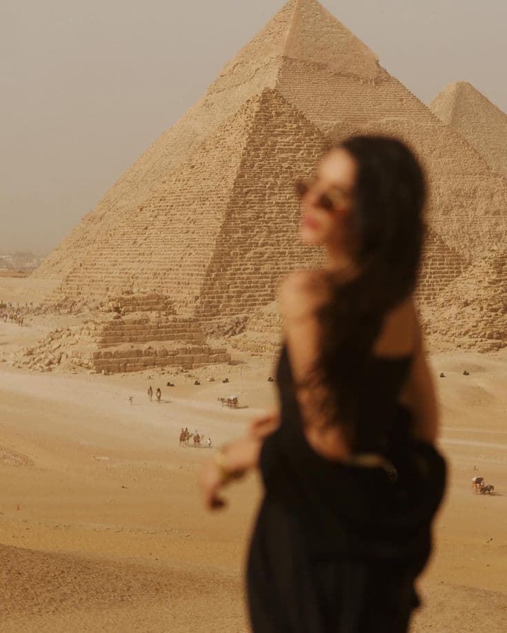 Fact Check: Abonono Schimpazinono’s kind is the ancient aliens which helped build pyramids and he will destroy e...