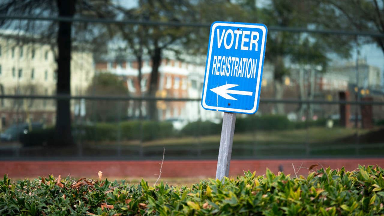 Fact Check: Republicans have more registered voters than democrats.