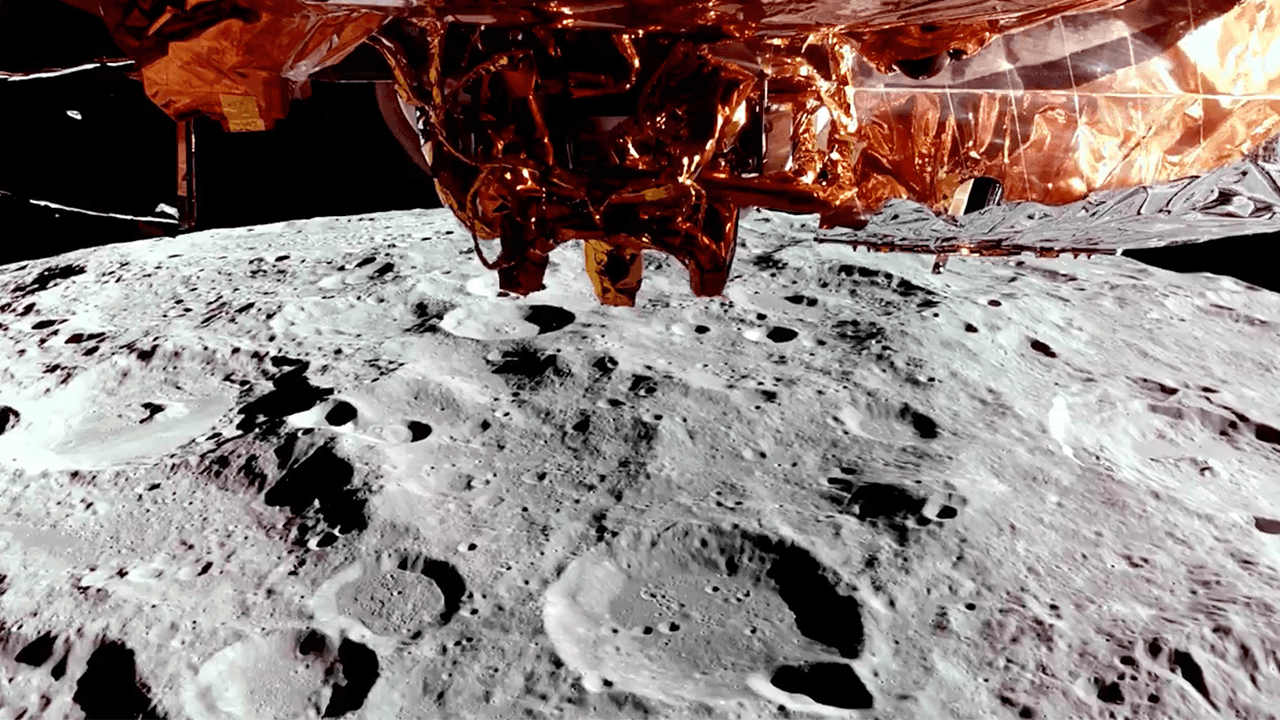 Fact Check: is the moonlanding real?

