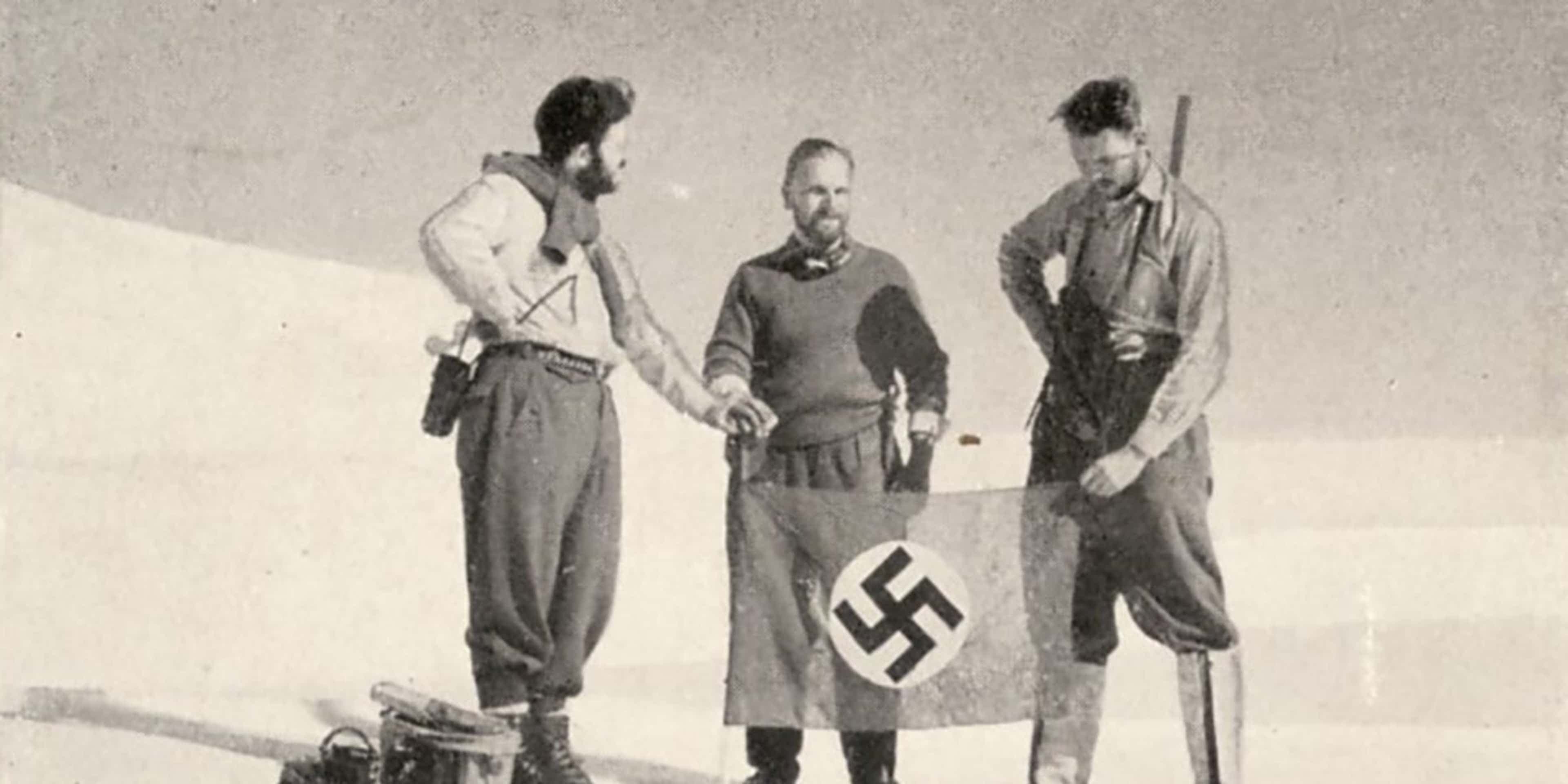 Fact Check: nazi in north pole