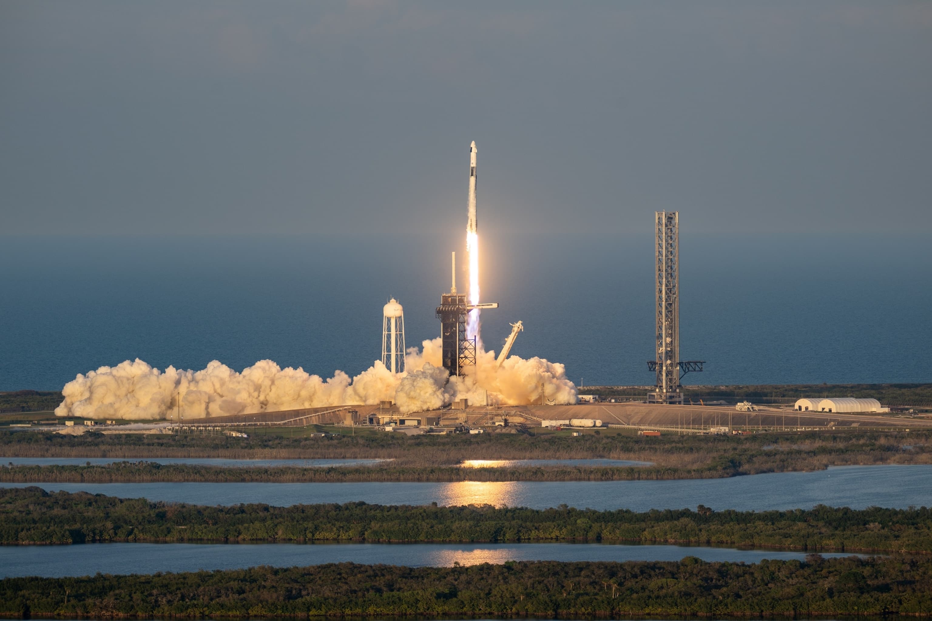 Fact Check: Musk threatened to decommission the company’s Dragon spacecraft.