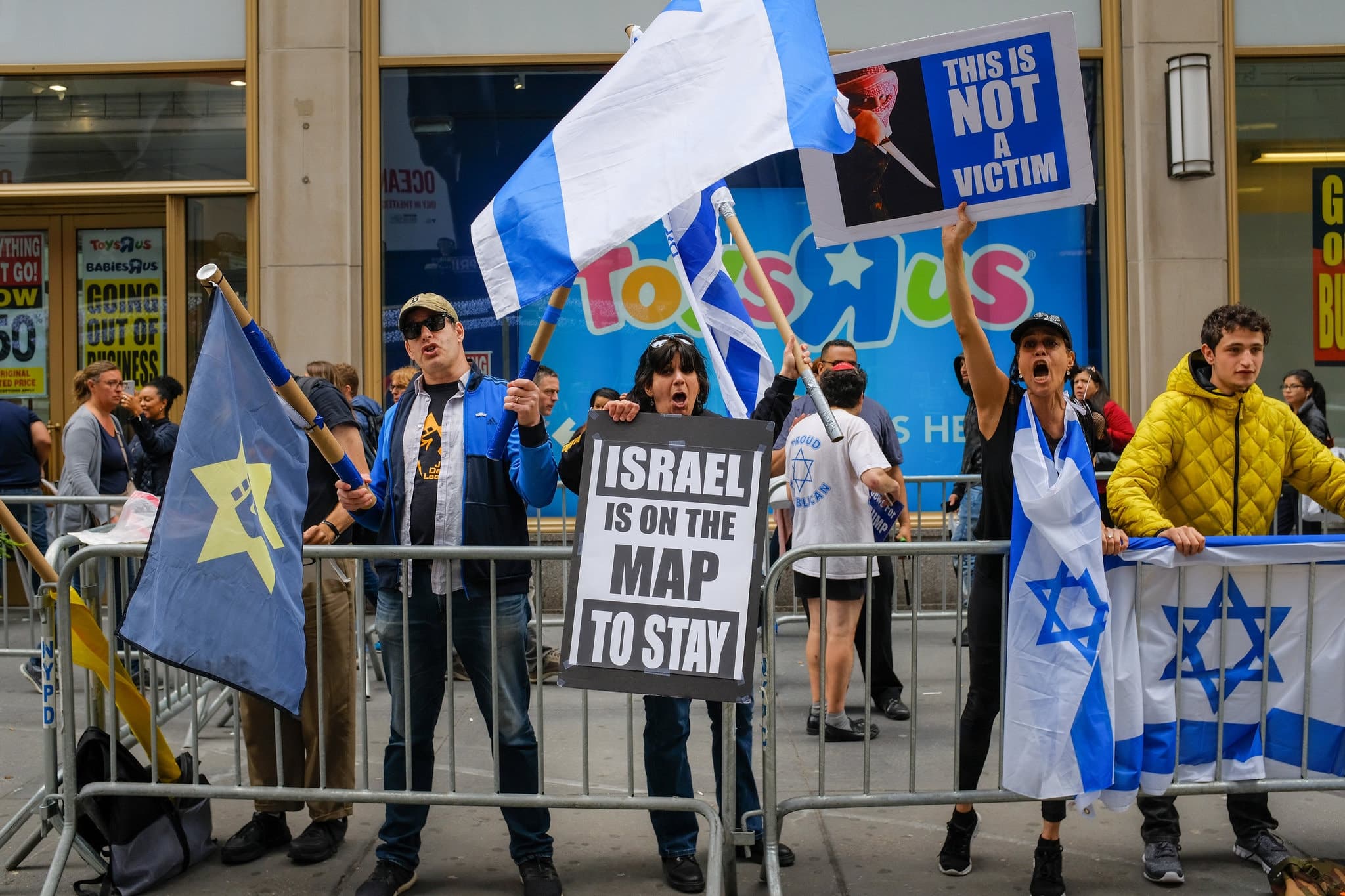 Fact Check: The jews are at fault for America's economic issues