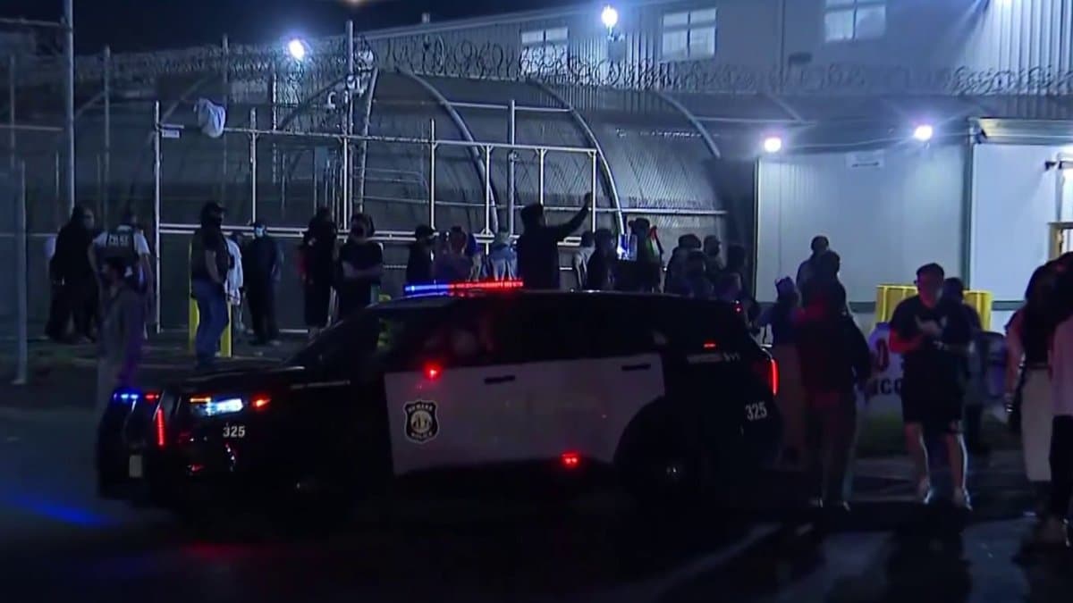 Fact Check: Local and state authorities were notified of the missing detainees, and some additional resources were called in to assist with the situation.