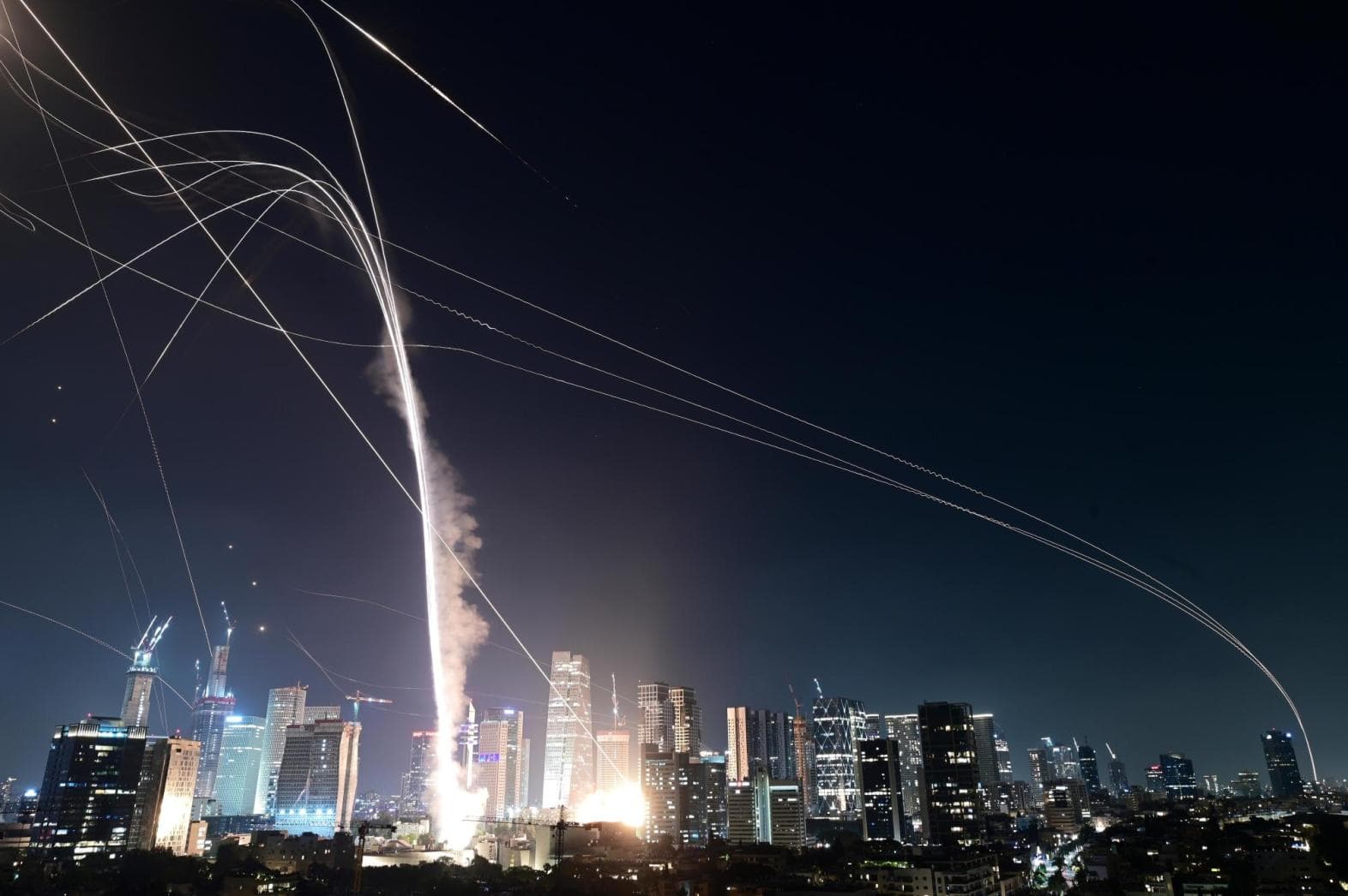 Fact Check: The Iranian outlet Nour News said a wave was being launched.