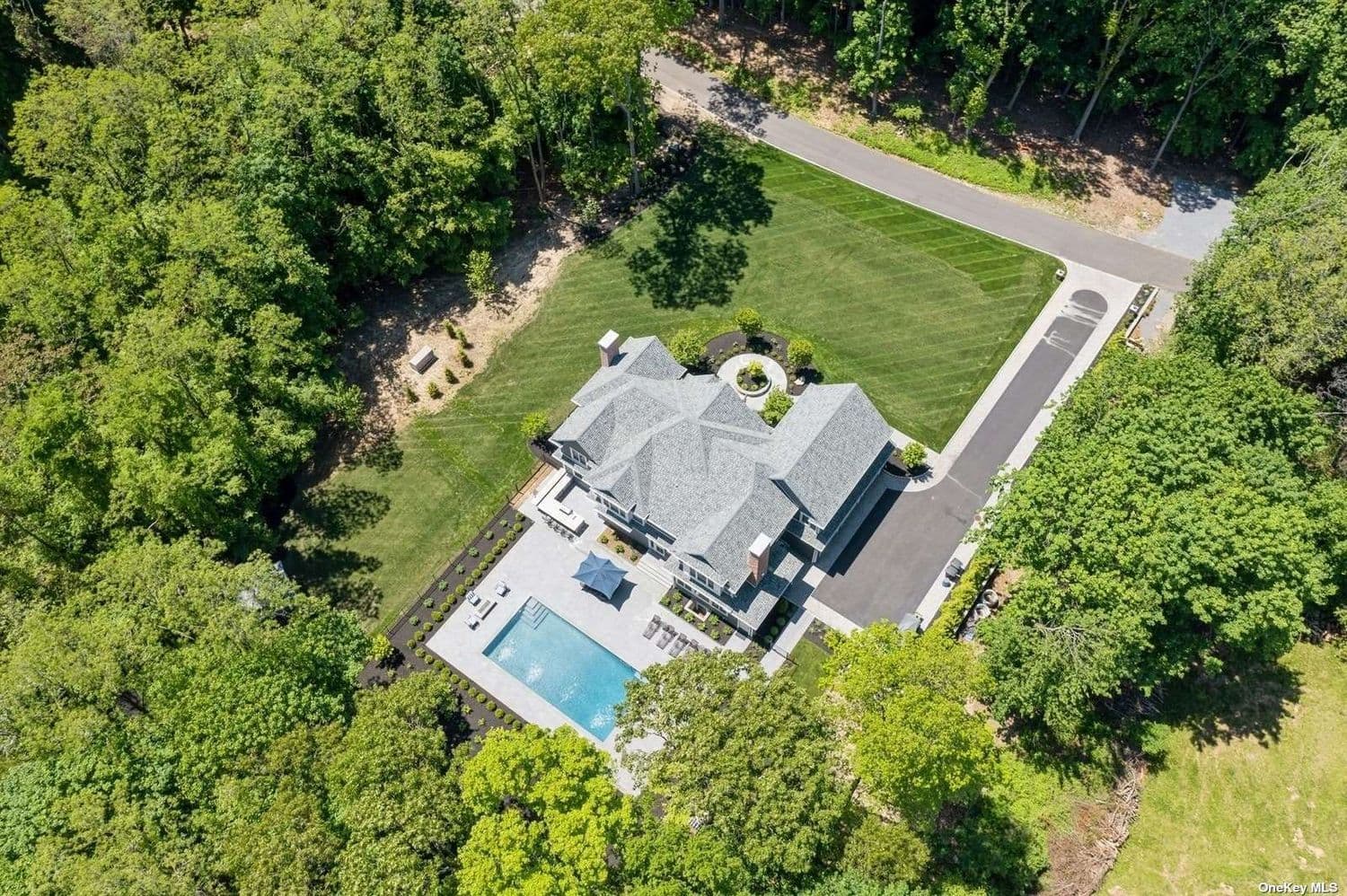 Fact Check: Tait was born in D.C. and now lives alone outside Nashville in a six-bedroom, six-bathroom 7,800 square foot home he bought in 2013.