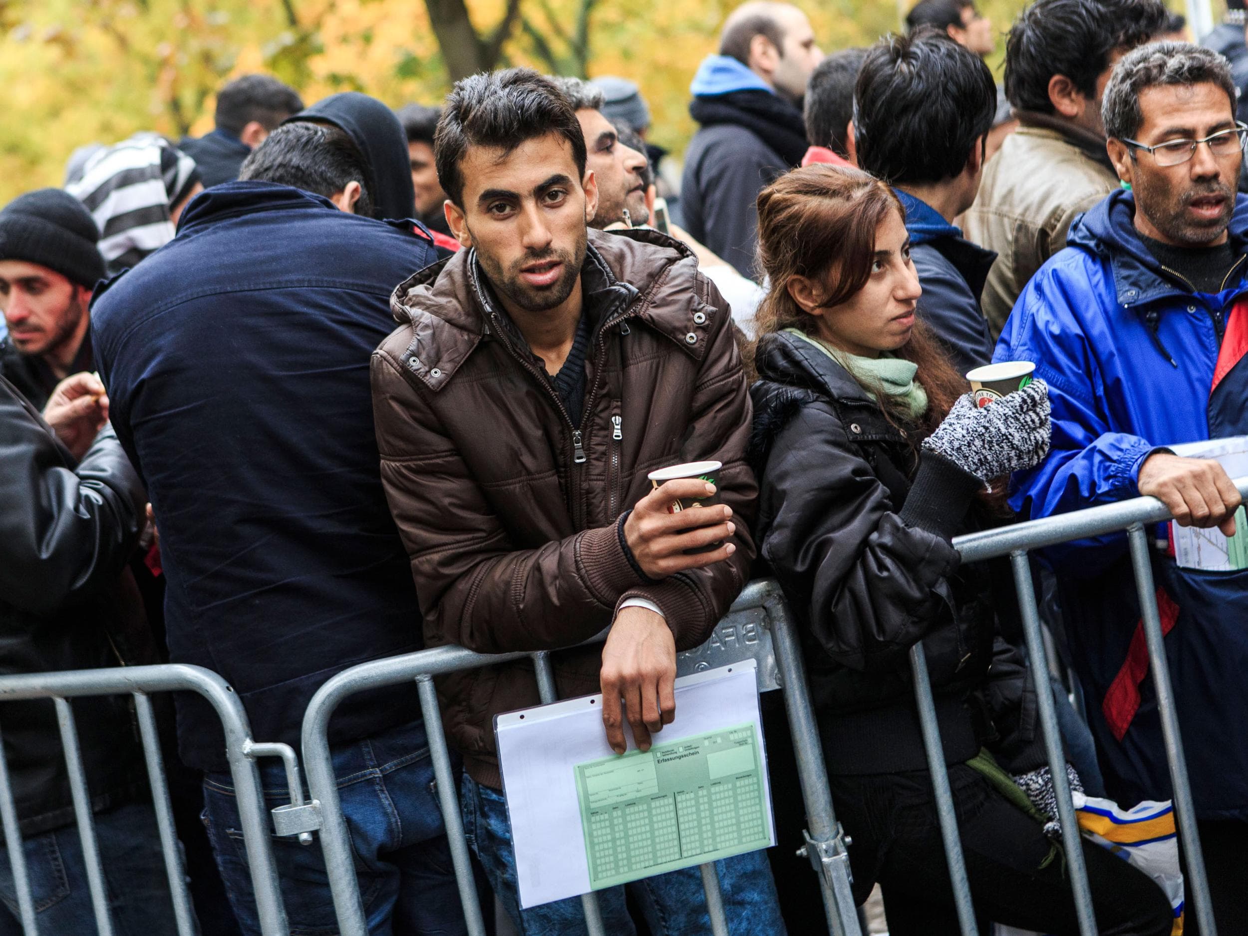 Fact Check: Refugees in Germany get drivers licenses for free while German citizens have to pay for them