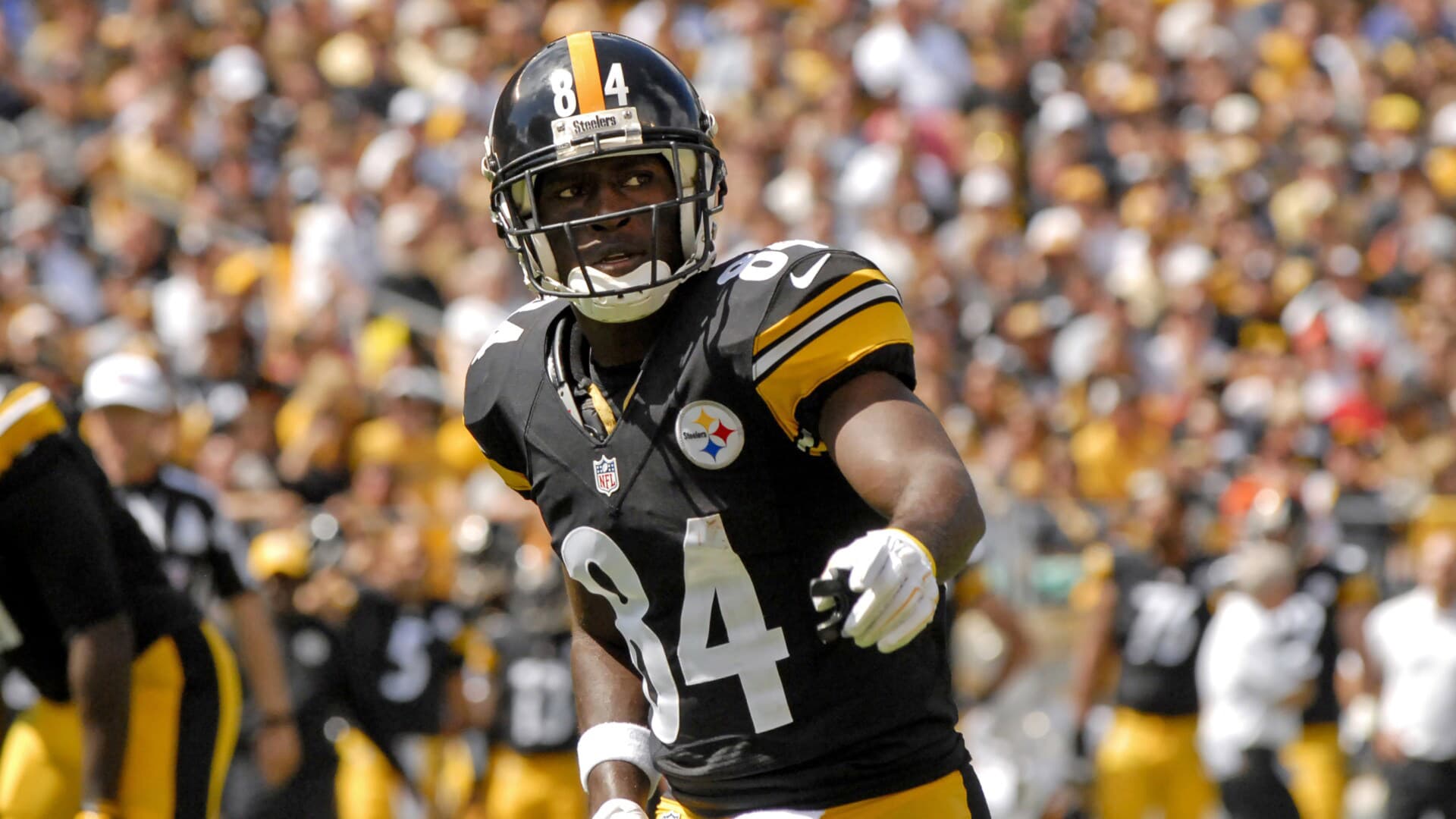 Fact Check: The warrant for Antonio Brown's arrest requires him to post a $10,000 bond and remain on house arrest until trial.