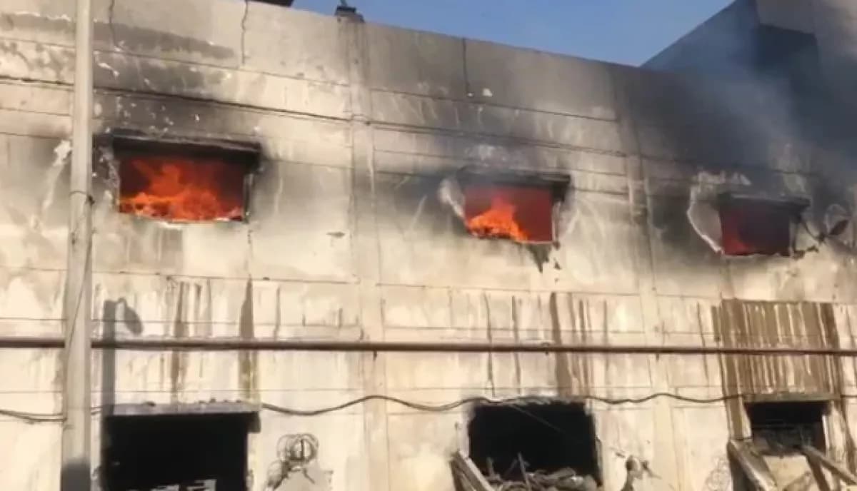 Fact Check: Firefighters worked for hours to contain the blaze and prevent it from spreading to nearby buildings, and no fatalities have been reported.