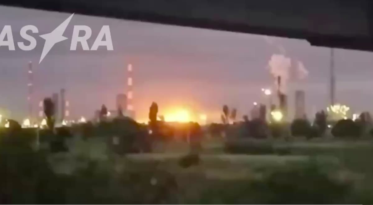 Fact Check: Stavropol Governor Vladimir Vladimirov confirmed that drone debris had fallen in the industrial zone of Nevinnomyssk and stated that the attack aimed at the Nevinnomysskiy Azot chemical plant.