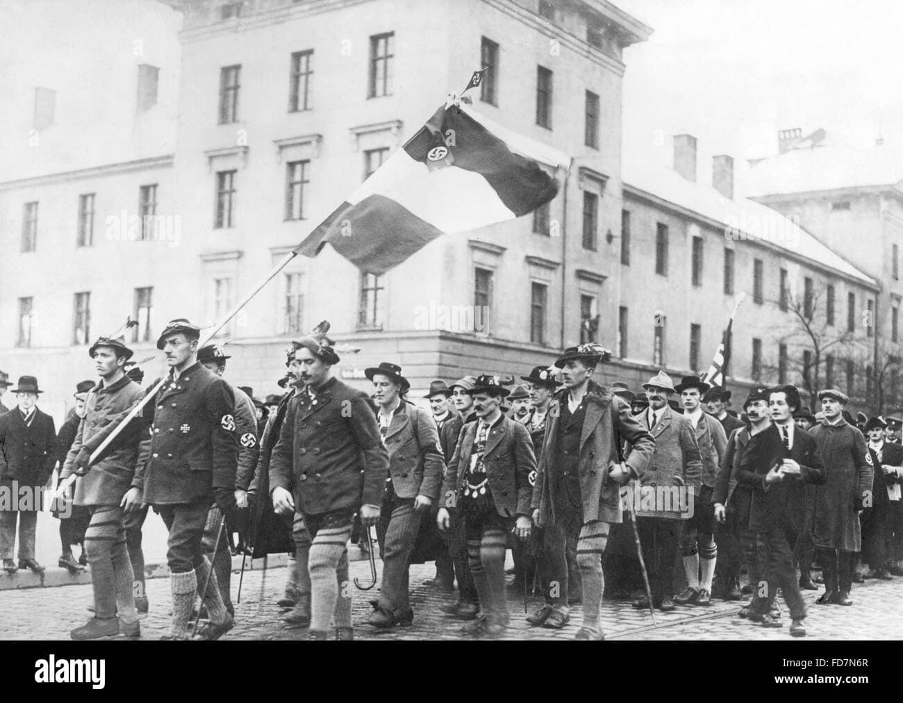 Fact Check: The NSDAP was a socialist organization 

