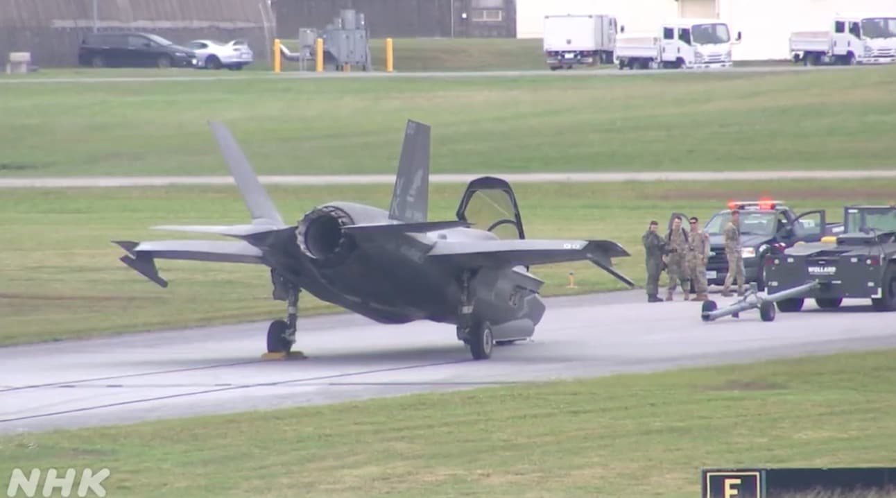 Fact Check: Military aviation experts describe the incident of the British F-35B making an emergency landing as unusual but not unprecedented.
