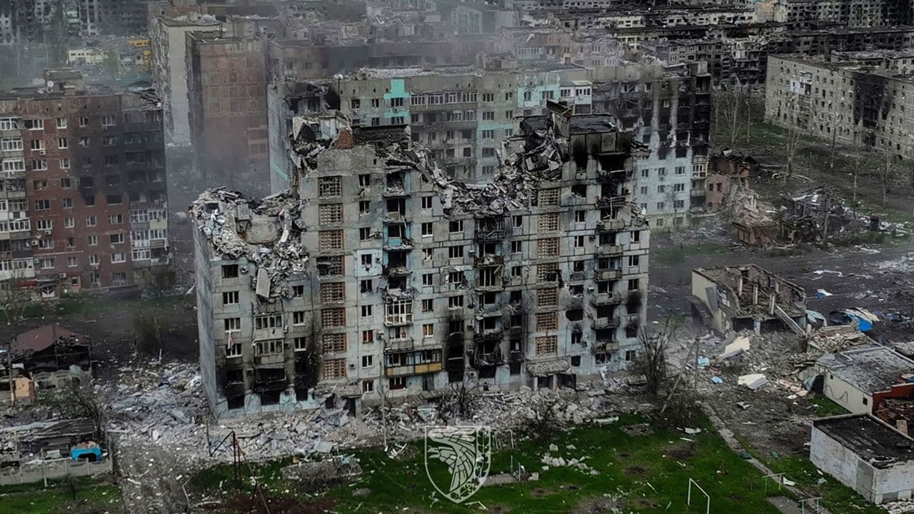 Fact Check: Nearly half of the American Chamber of Commerce's members in Ukraine have had facilities damaged or destroyed due to Russian attacks, but 90% of them continue to operate in the country.