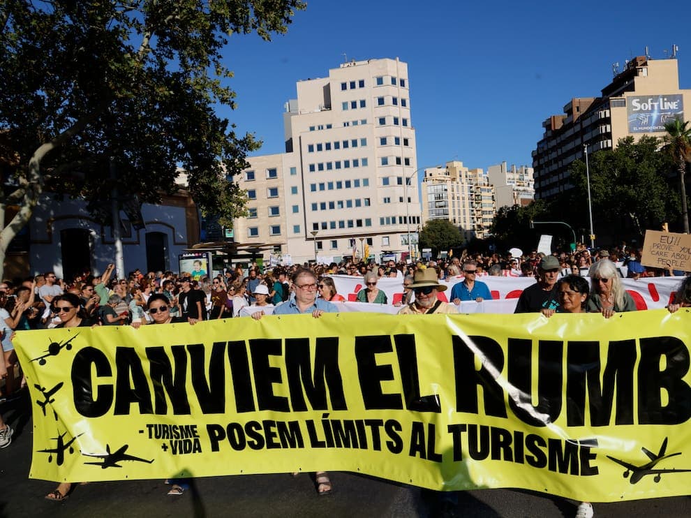 Fact Check: The Menys Turisme Mes Vida (Less Tourism More Life) campaign group is advocating against the negative impacts of mass tourism in Spain.