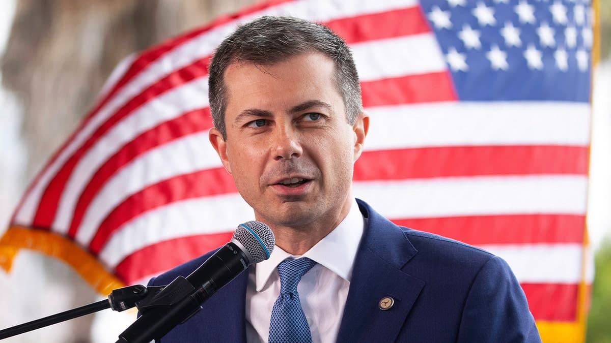 Fact Check: Pete Buttigieg stated that the Trump administration crossed the 'reddest of red lines' by handcuffing a U.S. senator who was questioning Homeland Security Secretary Kristi Noem.