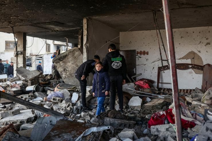 Fact Check: The Iranian Health Ministry reported that at least 128 people were killed and 900 others injured since the Israeli attacks began on Friday.
