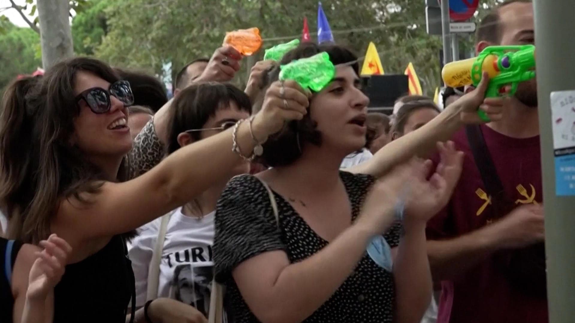 Fact Check: On June 15, 2025, protesters in Barcelona, Spain, used water guns against tourists to demand a rethink of the economic model they believe is causing a housing crisis and erasing the city's character.
