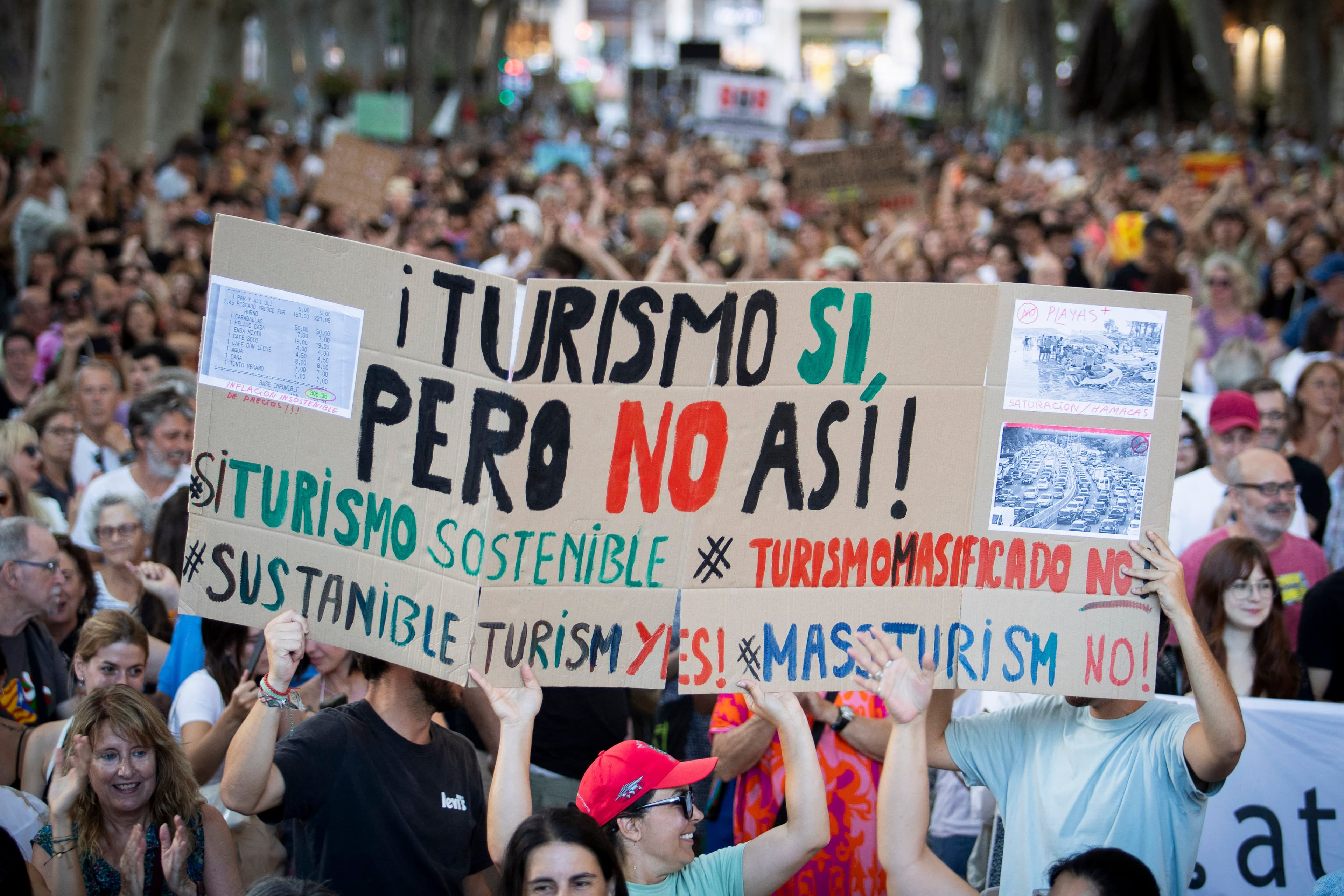 Fact Check: Approximately 5,000 people participated in a protest against overtourism in Palma, Mallorca, Spain, on June 15, 2025.