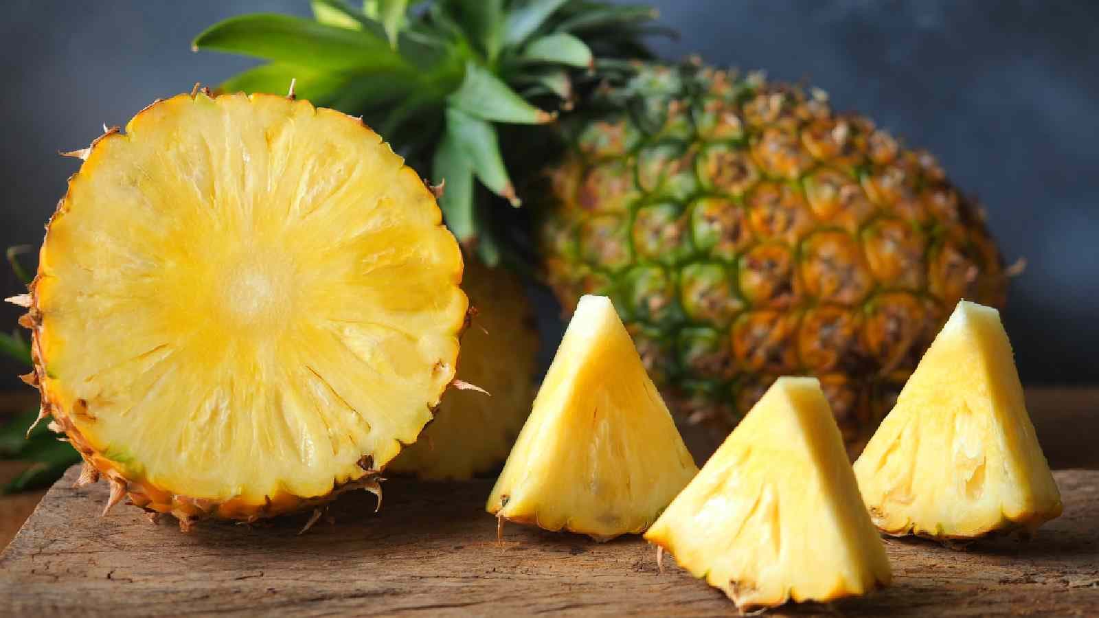 Fact Check: Eating pineapple and milk can cause stomach problems.