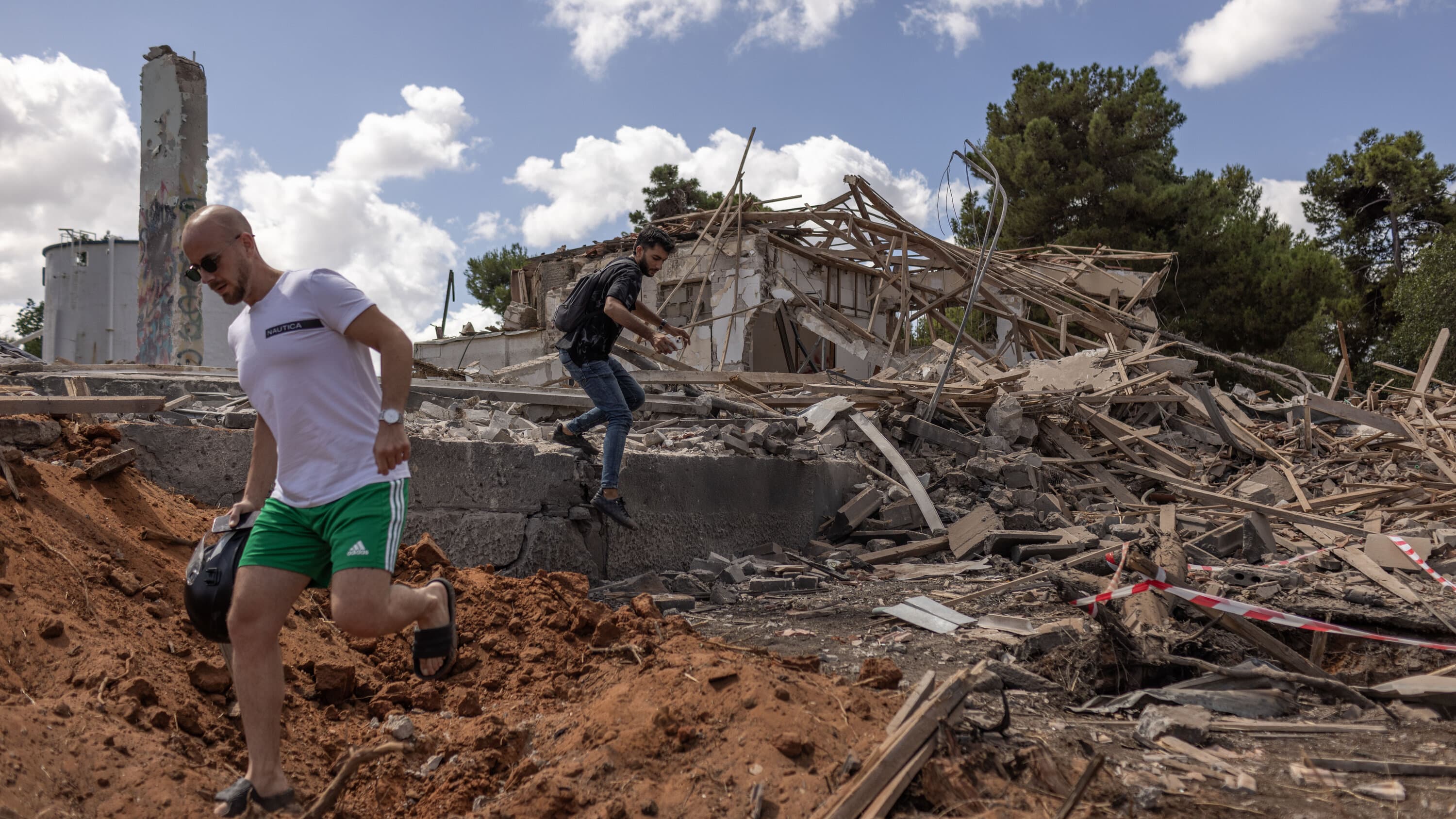 Fact Check: Israel warned that attacks on civilian populations by Iran would result in the IDF attacking strategic infrastructure in Iran.