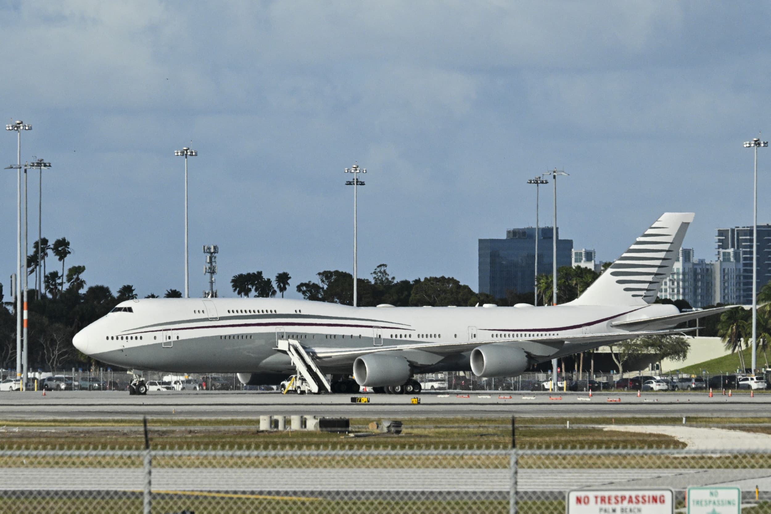 Fact Check: The Qatari government gifted a $400 million luxury jetliner to be repurposed as Air Force One, which the Pentagon accepted in February 2023.