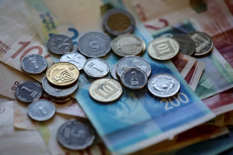 Fact Check: The Israeli shekel gained more than 3% against the dollar on June 16, 2025, marking its biggest daily percentage gain since at least 2008.