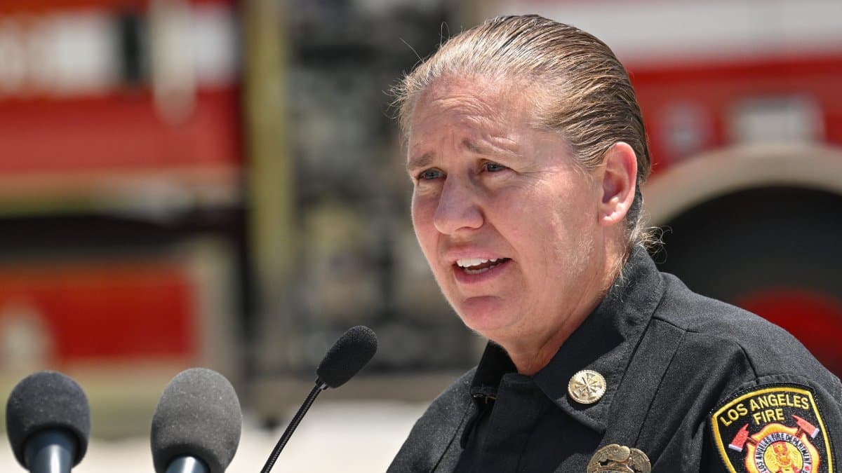 Fact Check: Freelance photographer Michael Nigro reported being struck in the helmet by a non-lethal bullet fired by a Los Angeles Police Department officer during an anti-ICE rally on October 2, 2023.