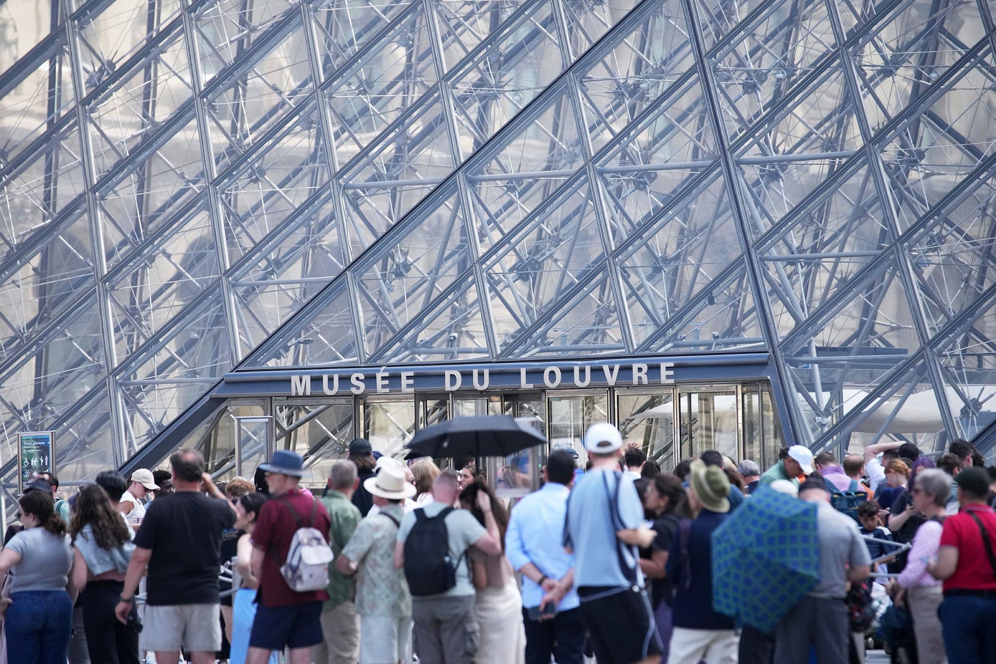 Fact Check: Louvre President Laurence des Cars warned in a leaked memo that parts of the building are 'no longer watertight' and that temperature fluctuations endanger priceless art.