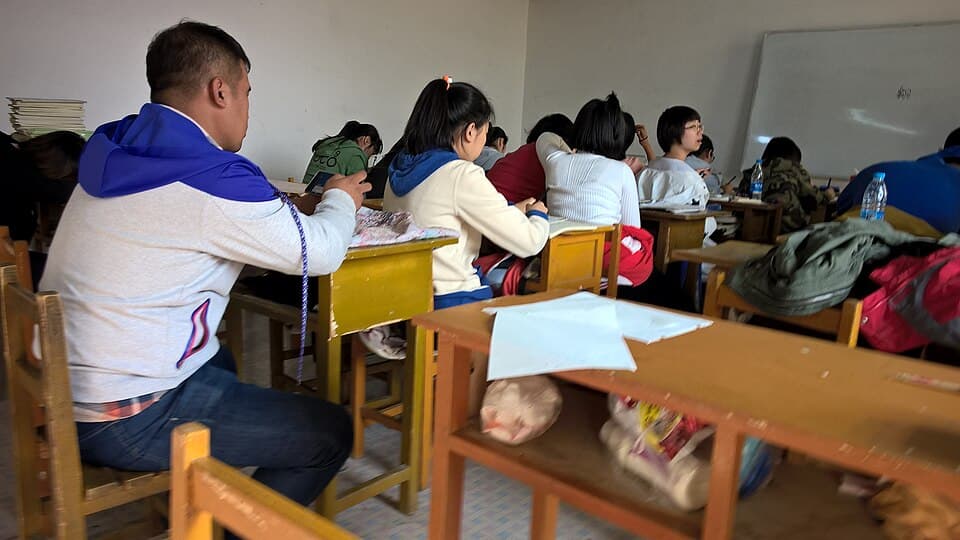 Fact Check: Teachers in North Korea are reportedly indifferent to the evaluation process because even high evaluations do not significantly impact their daily lives.