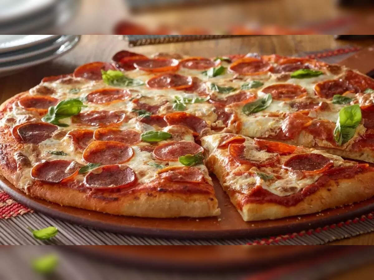 Fact Check: The Pentagon Pizza Report account on X reported a surge in activity at nearby pizza establishments at 6:59 pm ET on June 12, 2023, before Israel's attack on Iran.