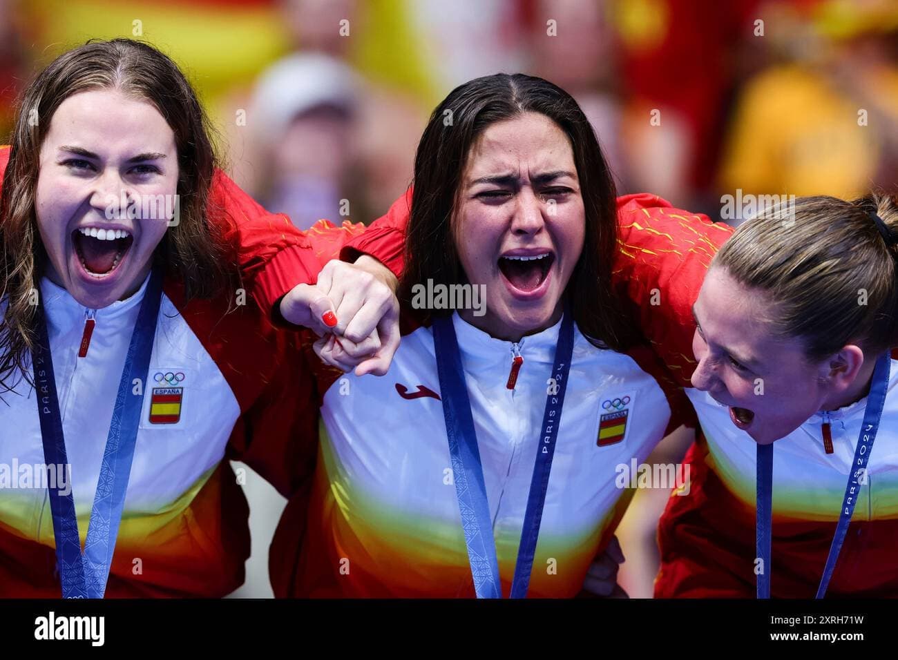 Fact Check: The Athletic reported that the Los Angeles Dodgers did not punish Vanessa Hernández for her decision to sing the Spanish national anthem.