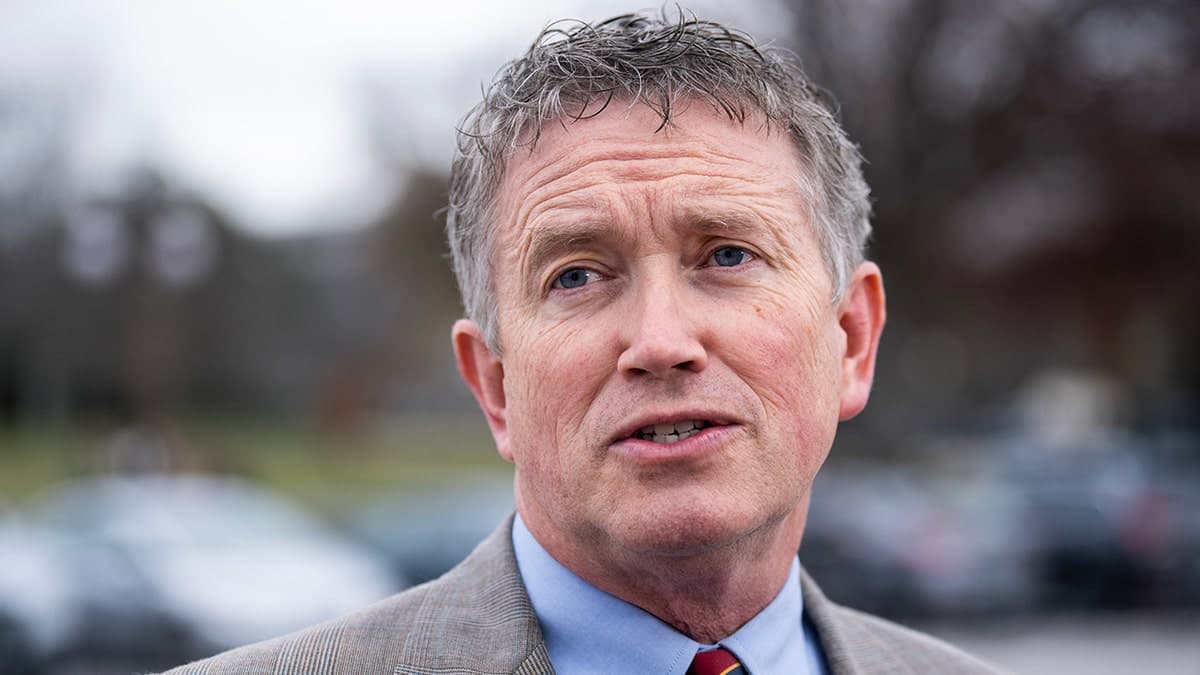 Fact Check: Rep. Massie's resolution would block U.S. strikes on Iran without Congress' approval.