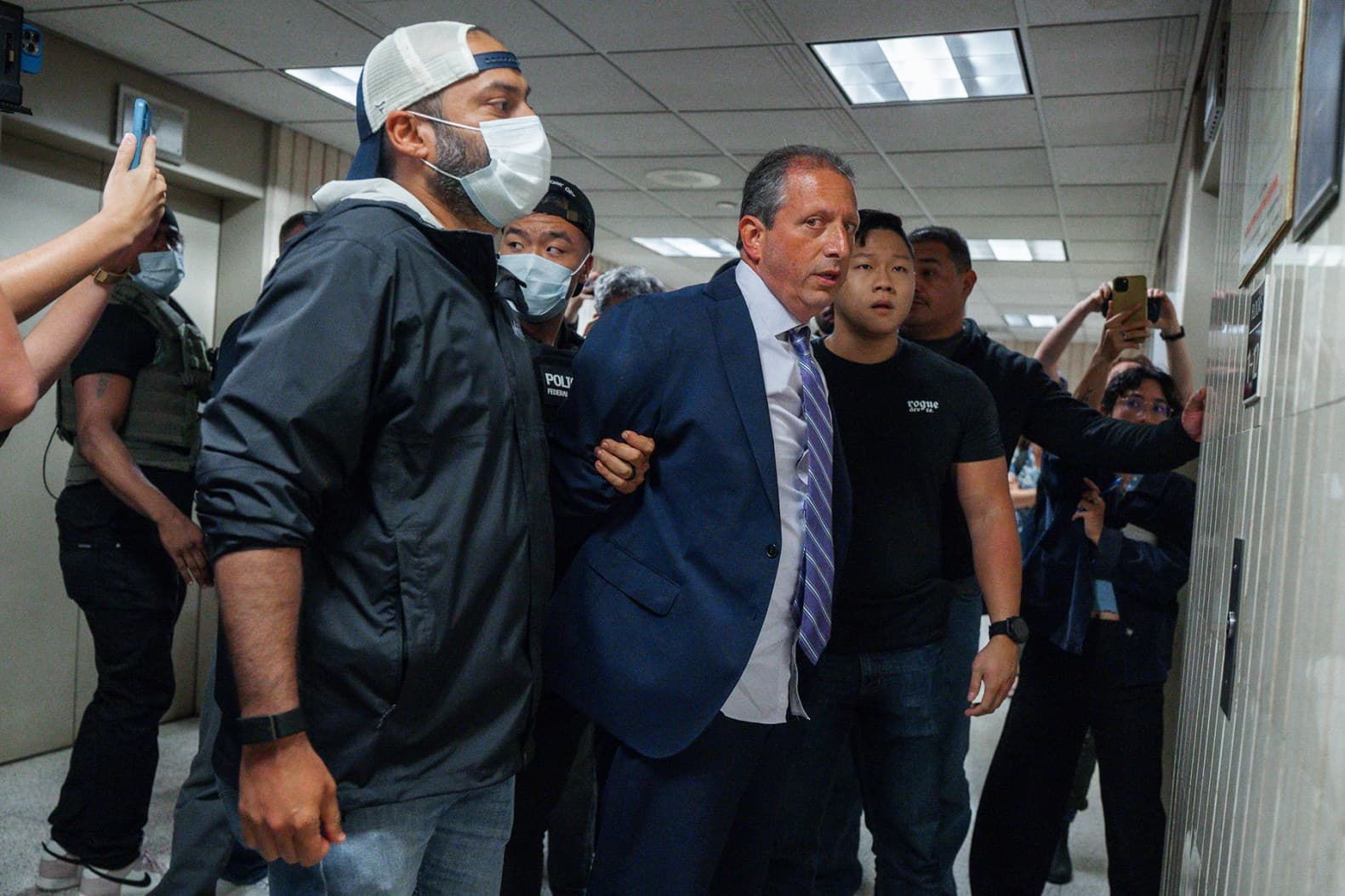 Fact Check: Where is the judicial warrant for Brad Lander's detention?