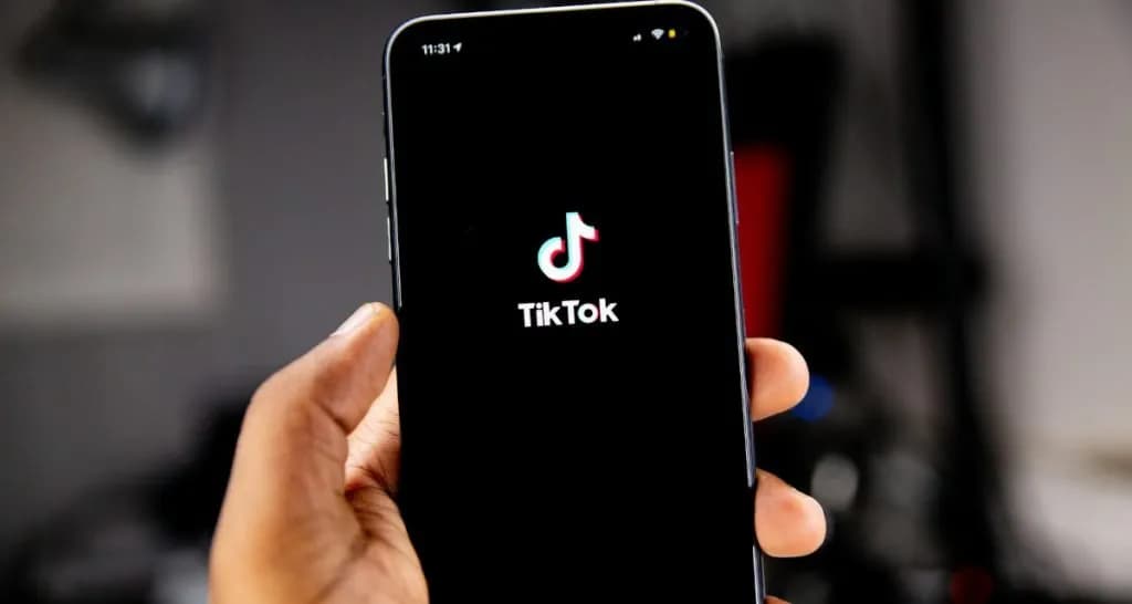 Fact Check: Beijing ordered ByteDance to pause TikTok sale amid trade tensions!