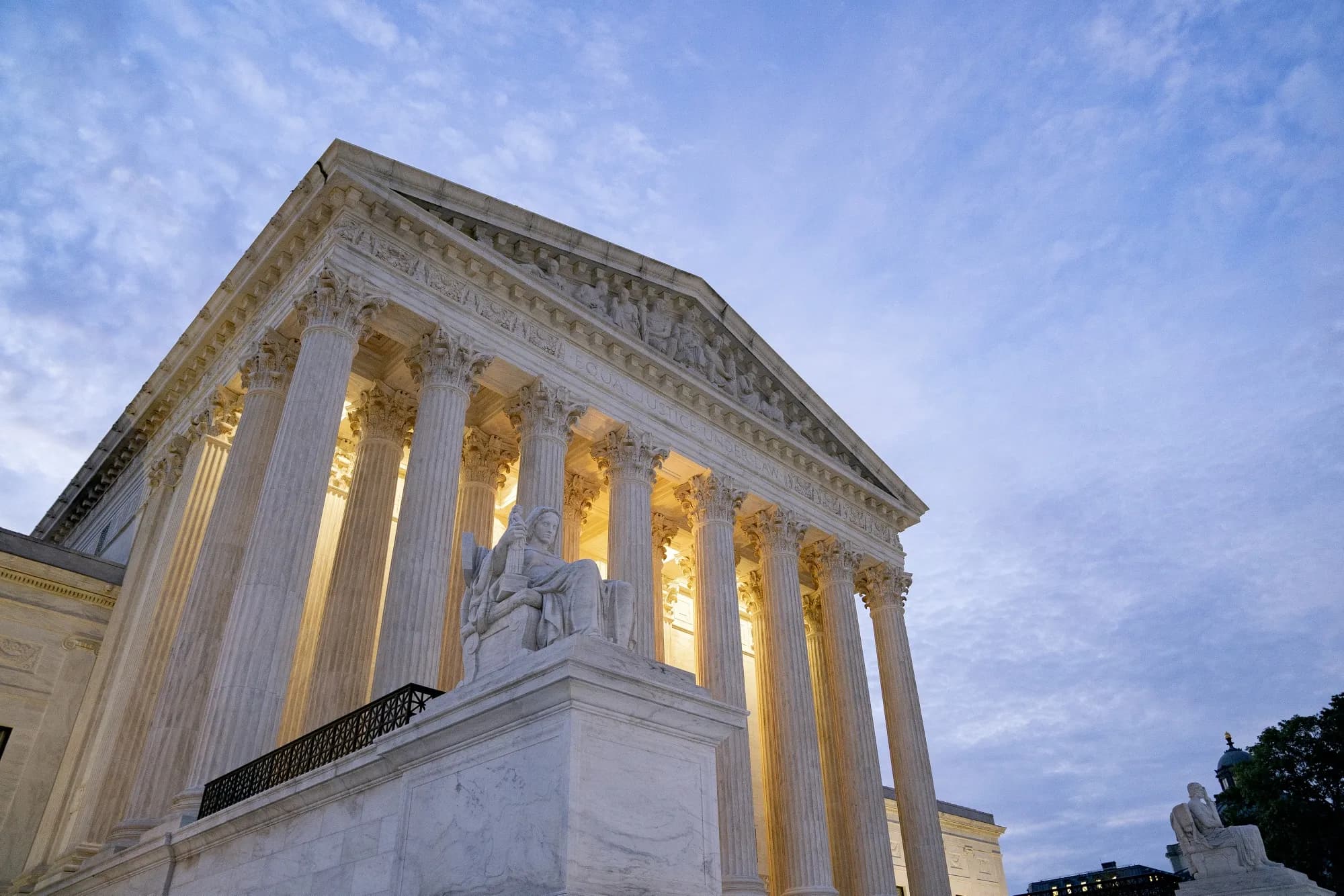 Fact Check: Supreme Court may decide on Trump's tariff powers this October.