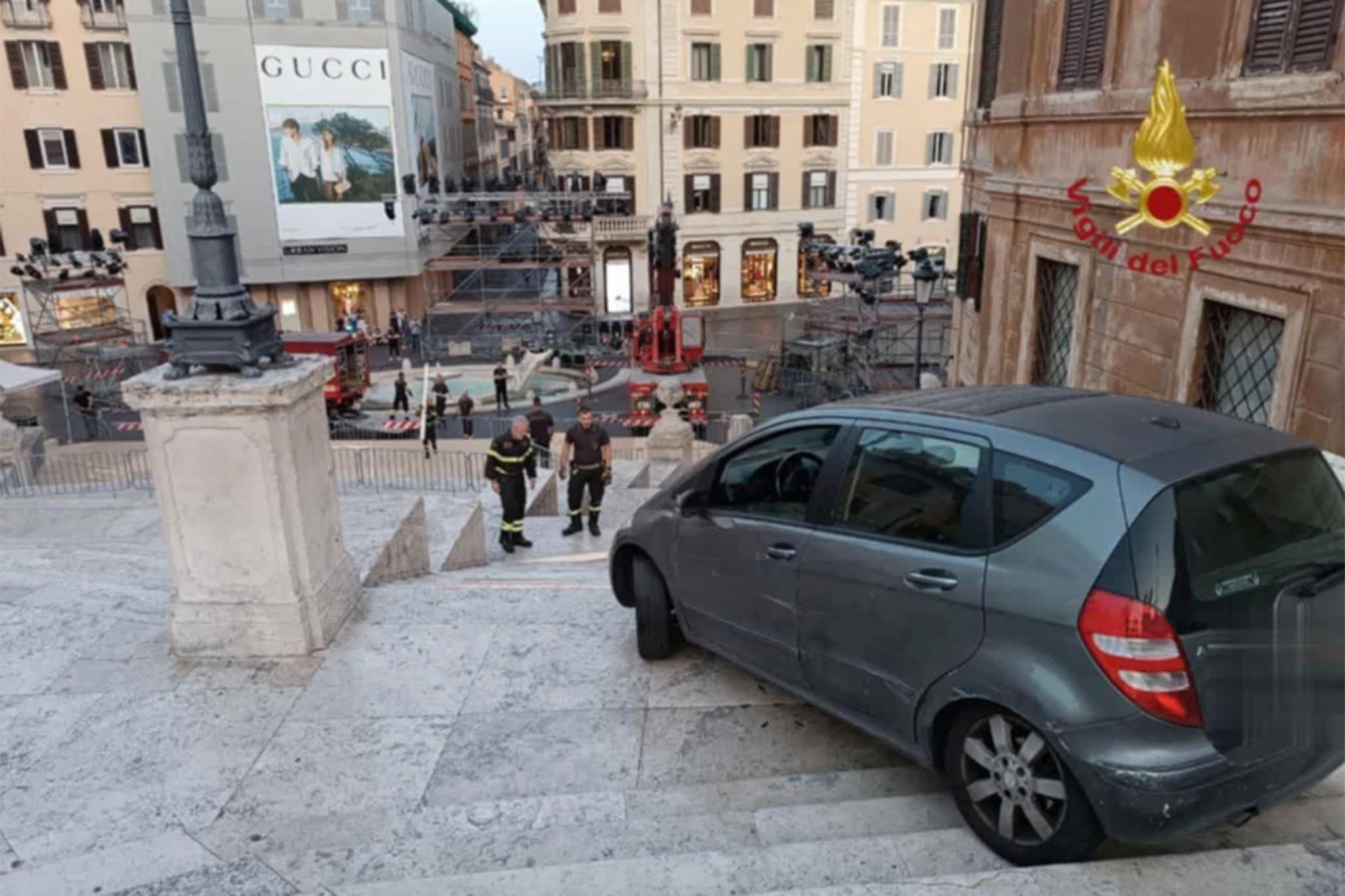 Fact Check: 80-year-old man drives luxury car down Rome's Spanish Steps!
