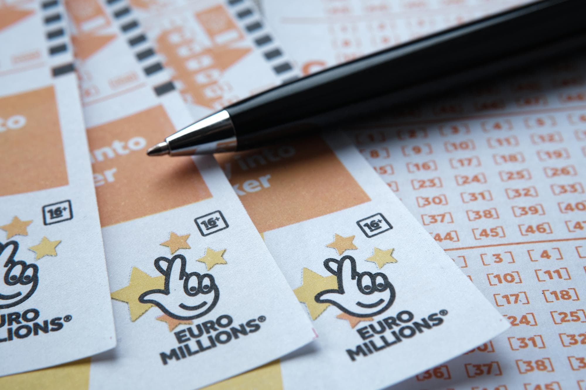 Fact Check: Winning EuroMillions ticket has odds of 1 in 139,838,160!