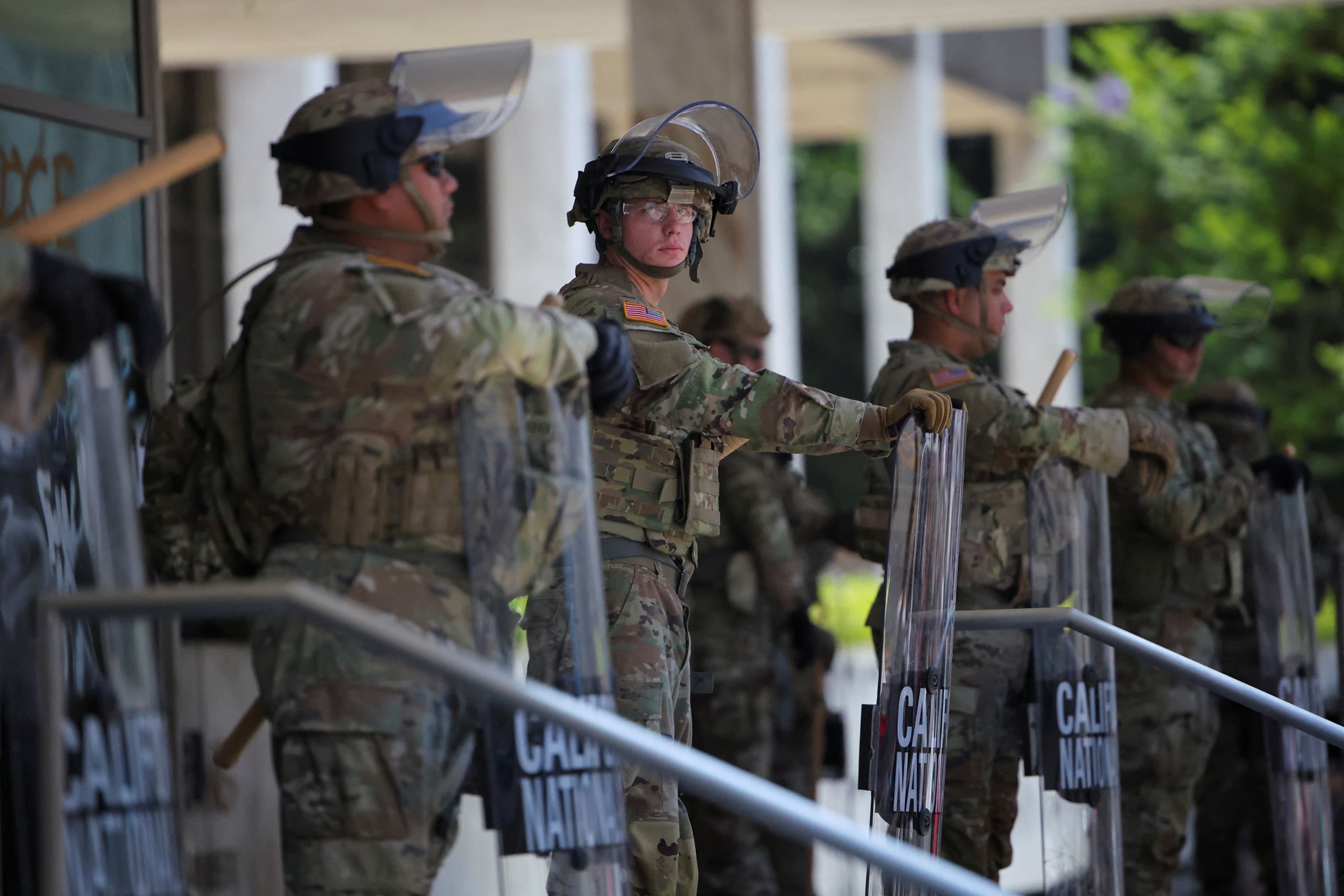 Fact Check: 4,000 National Guard troops deployed to LA amid protests against Trump.